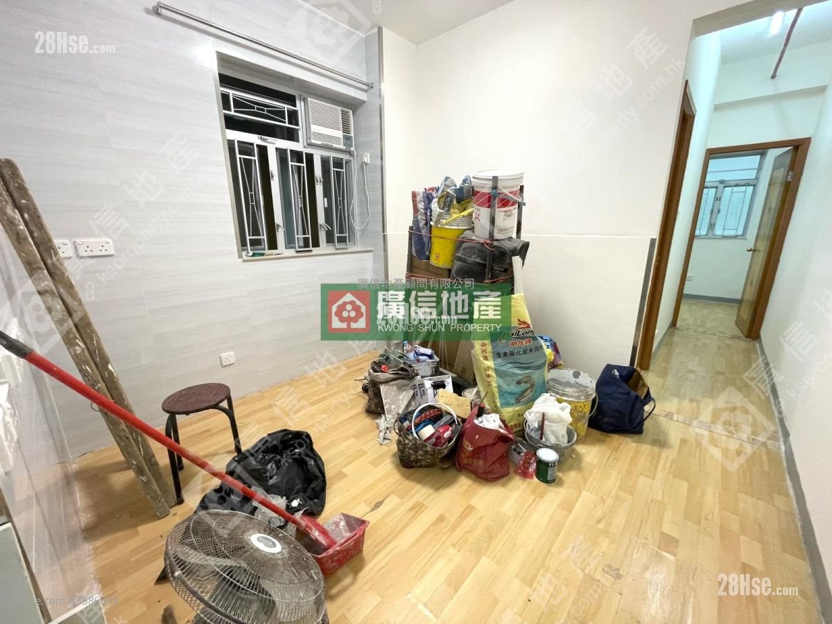 中原楼 租盘 2 房 , 1 浴室 403 平方尺