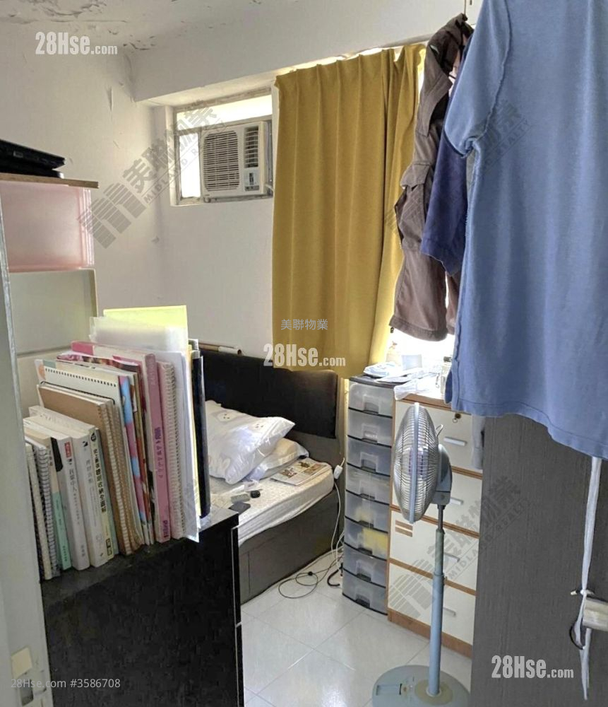 葵康苑 售盘 3 房 556 平方尺