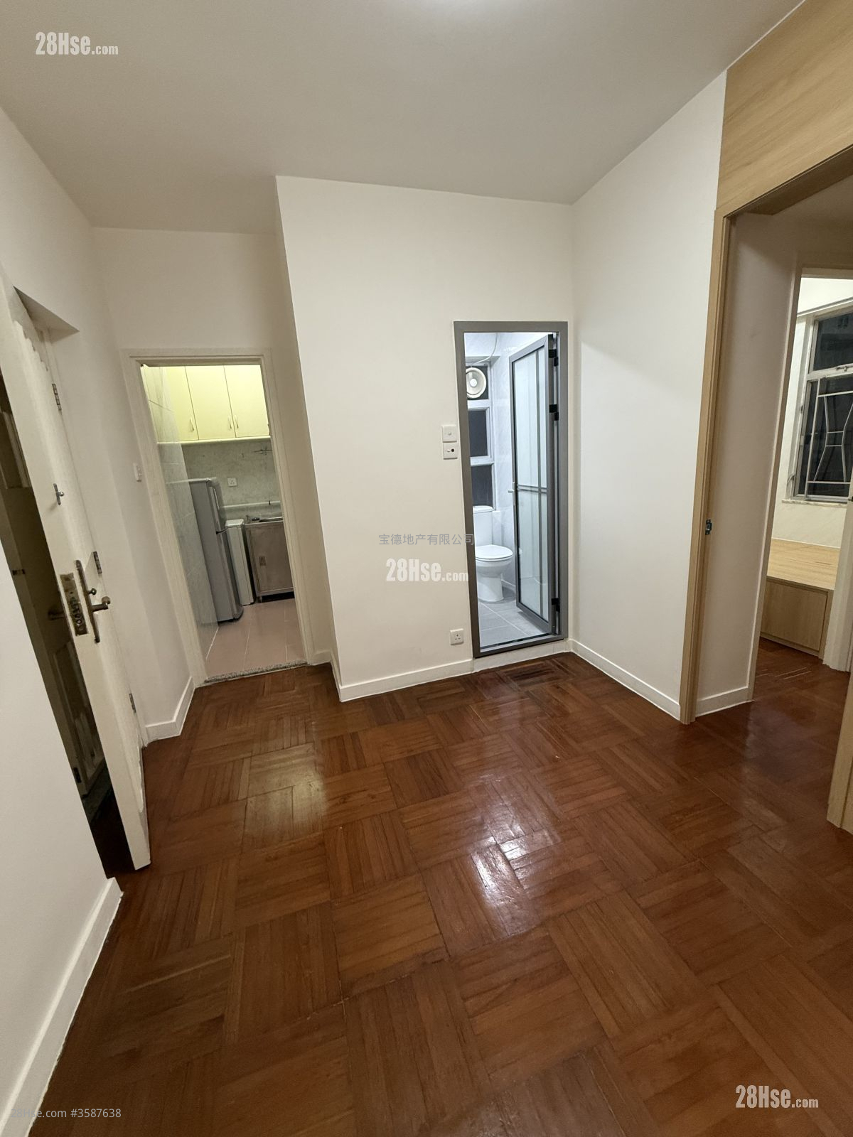 Chong Yip Centre Rental 2 Bedrooms , 1 Bathroom 305 ft²