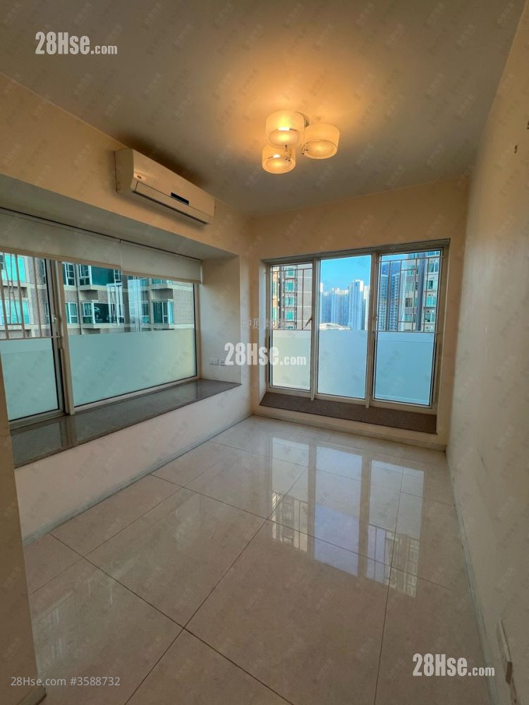 One West Kowloon Sell 4 Bedrooms 963 ft²