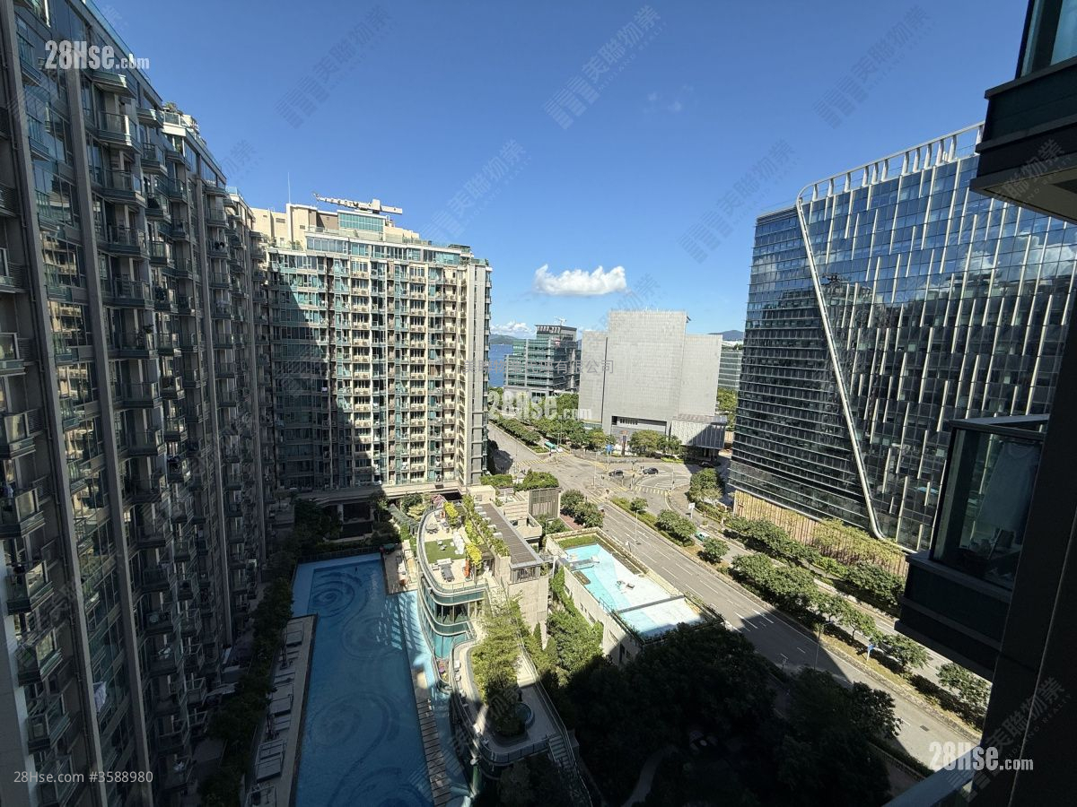 Mayfair By The Sea 8 Rental 4 Bedrooms , 3 Bathrooms 859 ft²