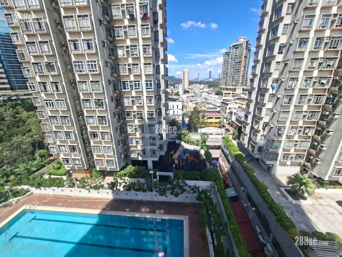 Lung Fung Garden Sell 2 Bedrooms , 1 Bathroom 326 ft²