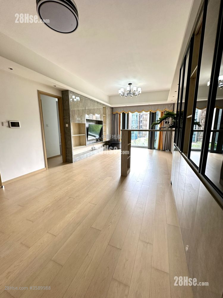 The Bloomsway Sell 4 Bedrooms 1,215 ft²