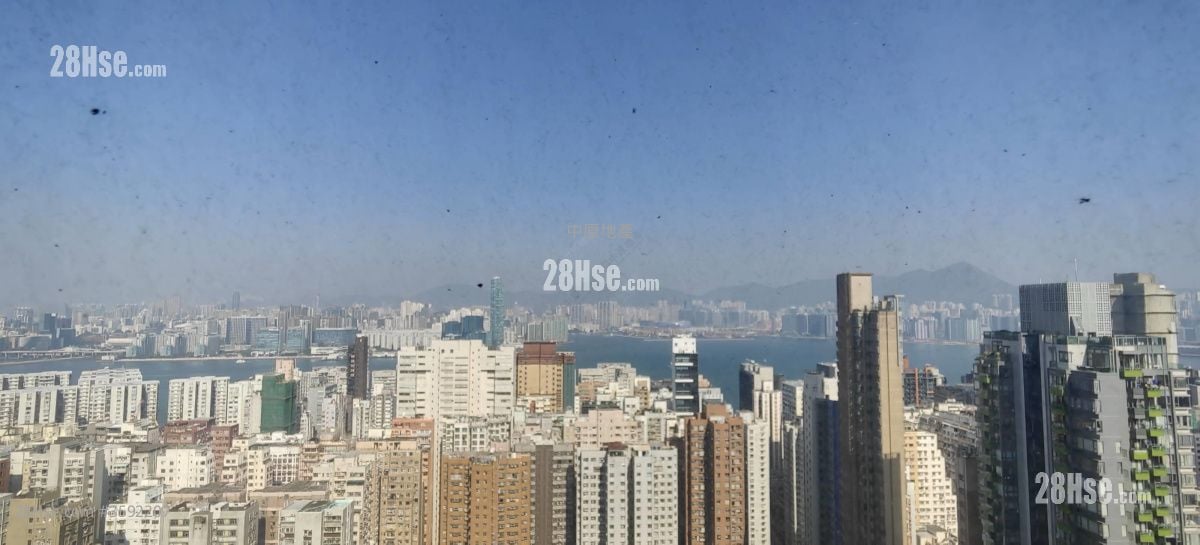 摩天大厦 售盘 3 房 1,806 平方尺