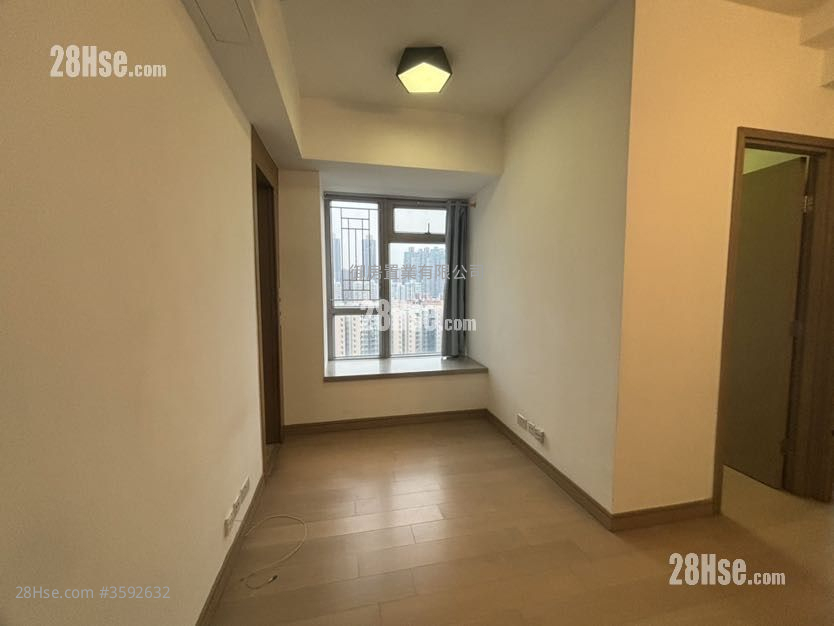 The Reach Rental 357 ft²