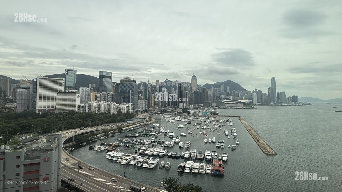 维多利中心 租盘 4 房 , 2 浴室 1,031 平方尺