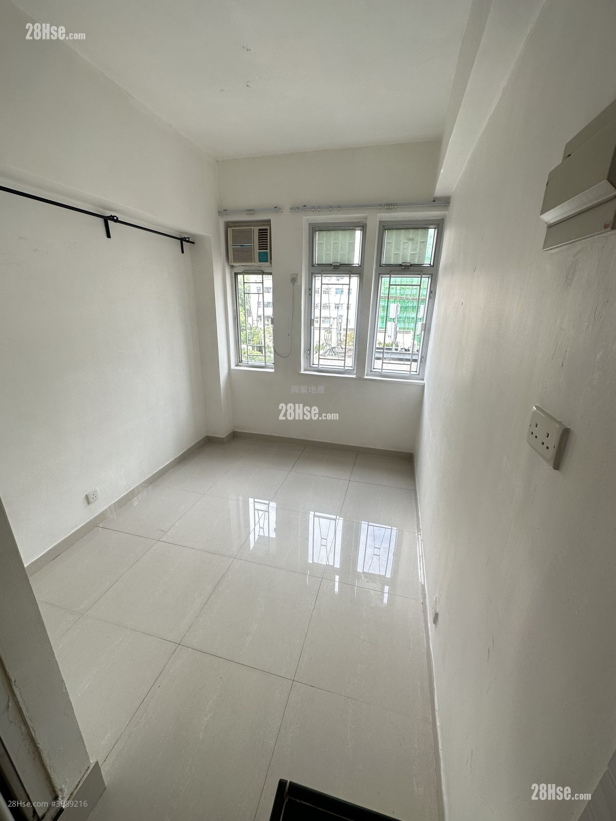 Chi Cheong Building Rental Studio , 1 Bathroom 110 ft²