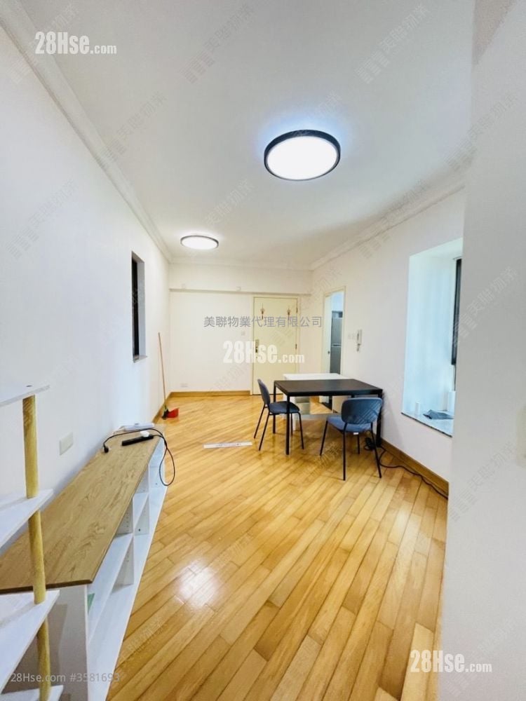 Liberte Rental 2 Bedrooms , 1 Bathroom 522 ft²