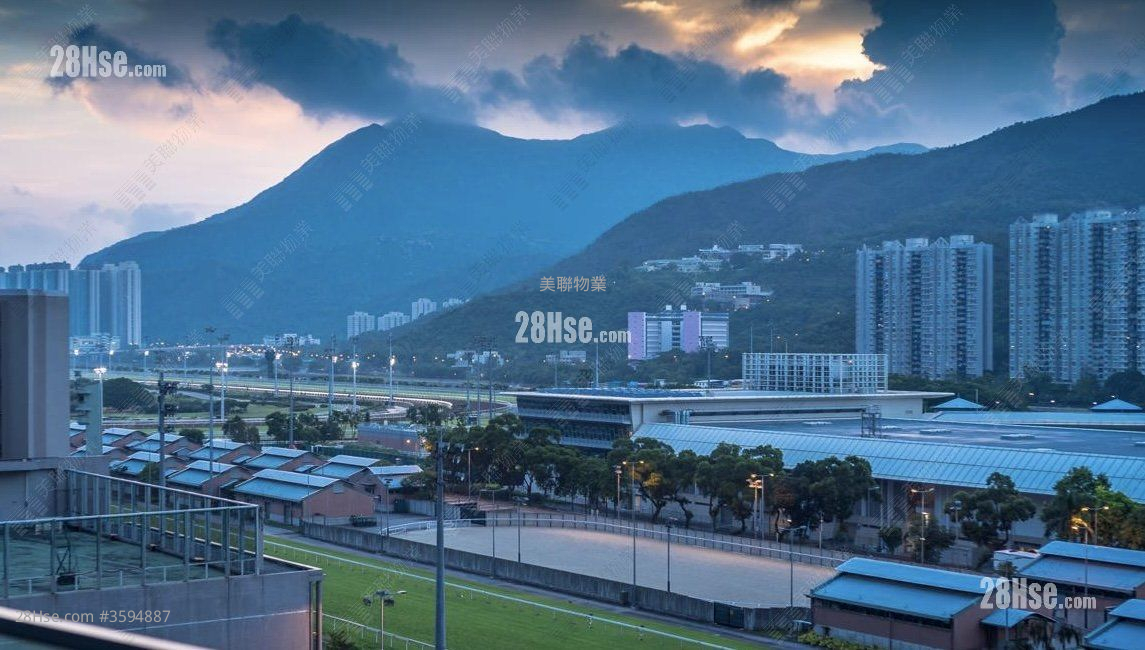 御龙山 售盘 3 房 , 2 浴室 773 平方尺
