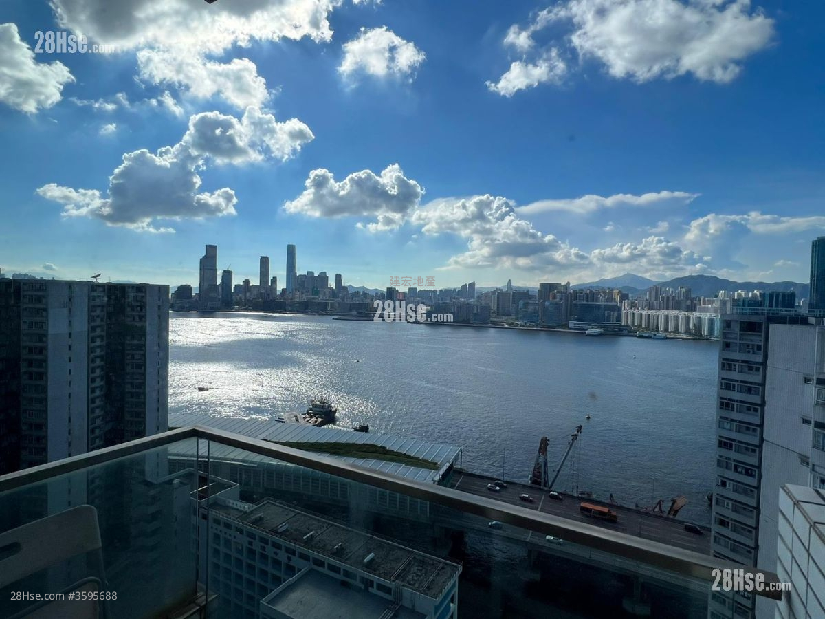 The Harbourside Rental 2 Bedrooms , 1 Bathroom 326 ft²
