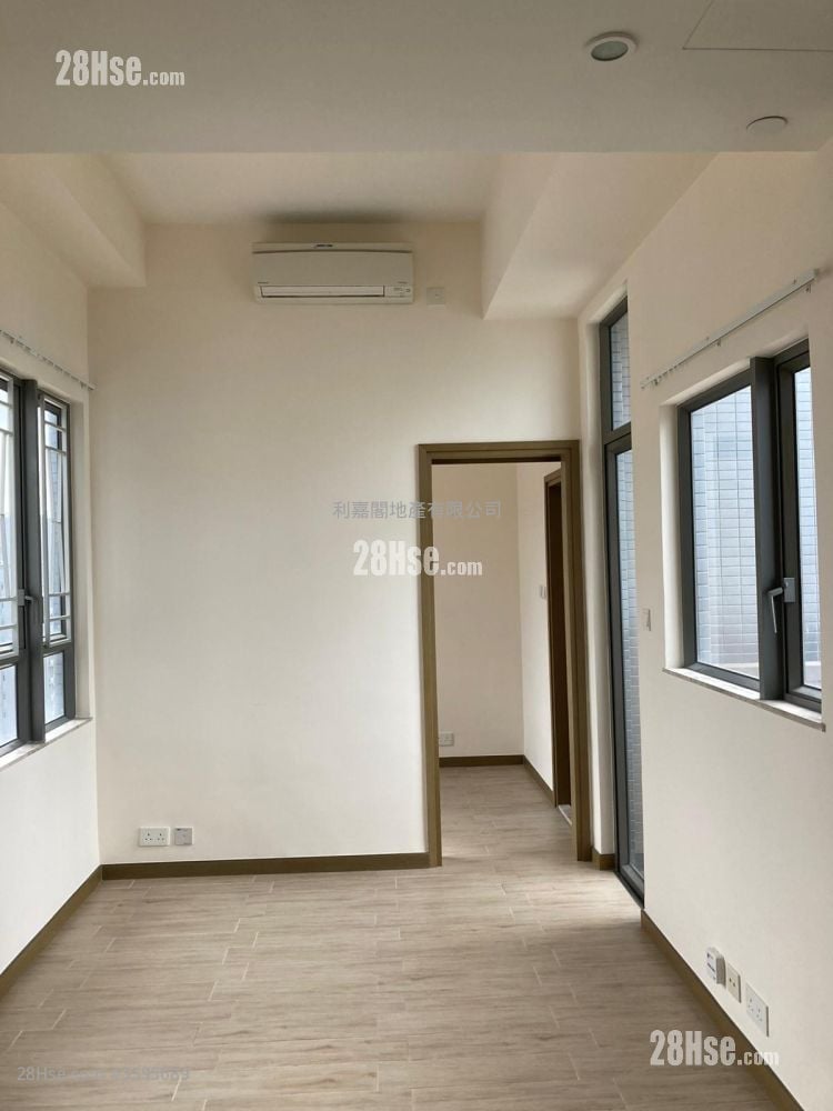 Astoria Crest Rental 1 Bedroom , 1 Bathroom 287 ft²