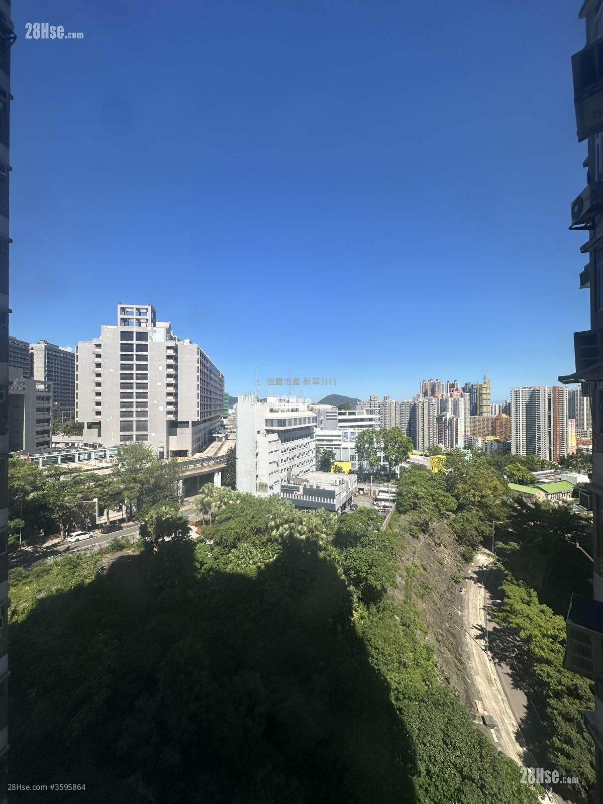 樂翠臺 售盤 3 房 , 2 浴室 862 平方呎