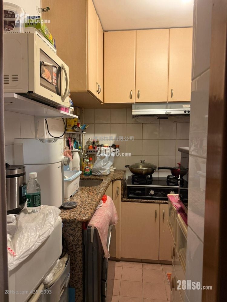 Kwun Fai Court Sell Studio , 1 Bathroom