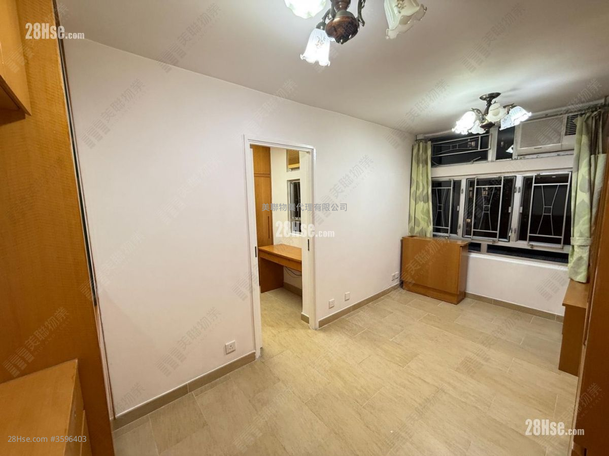 Chung Ming Court Sell 2 Bedrooms , 1 Bathroom 401 ft²