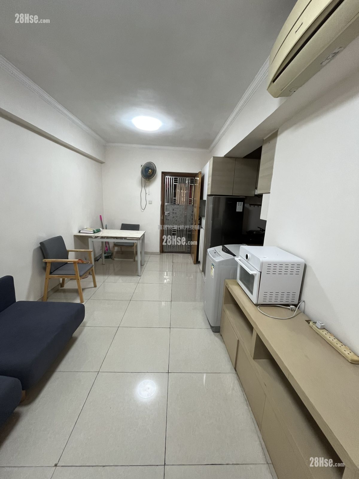 Happy Centre Sell 3 Bedrooms , 2 Bathrooms 489 ft²