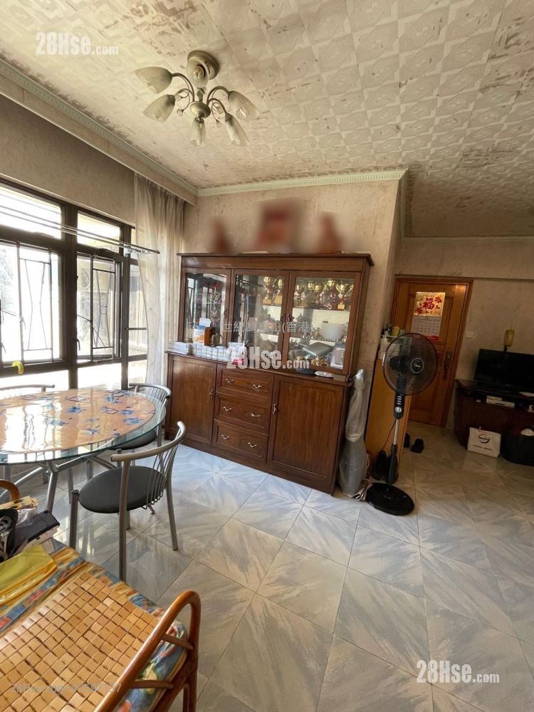 Bay View Garden Sell 3 Bedrooms , 2 Bathrooms 637 ft²