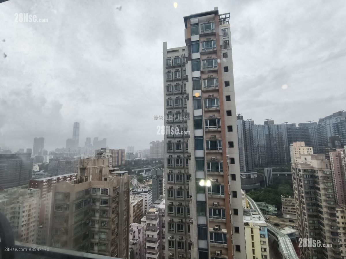 城中汇 租盘 2 房 , 1 浴室 413 平方尺