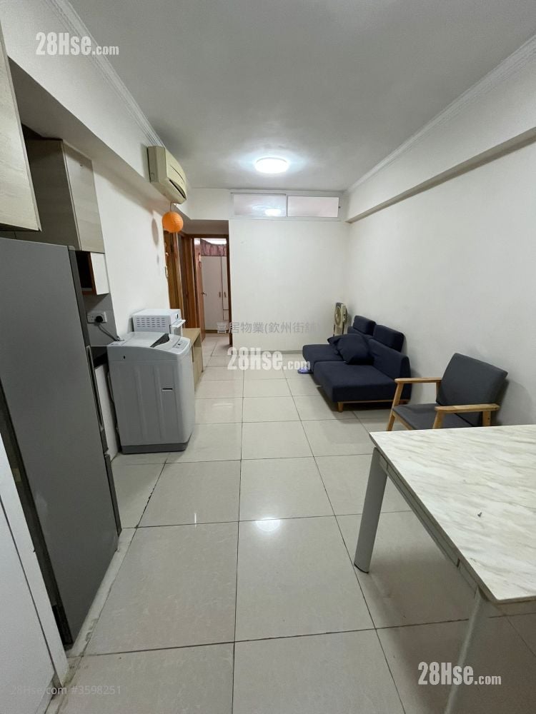 Happy Centre Sell 3 Bedrooms , 2 Bathrooms 489 ft²