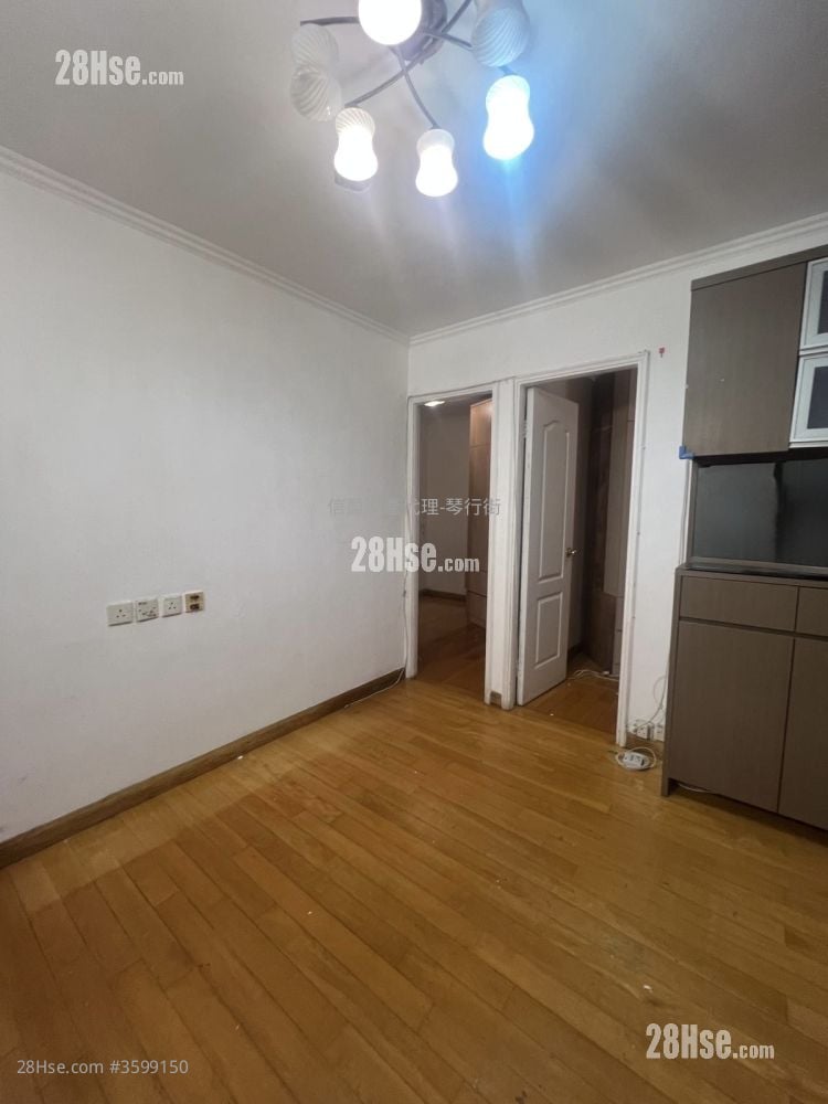 Ming Court Rental 2 Bedrooms , 1 Bathroom 417 ft²