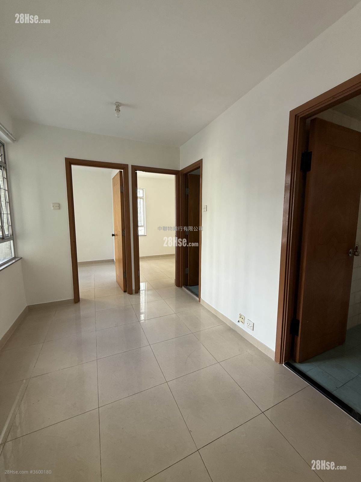 沙田第一城 售盤 327 平方呎 沙田第一城 售盤 327 平方呎