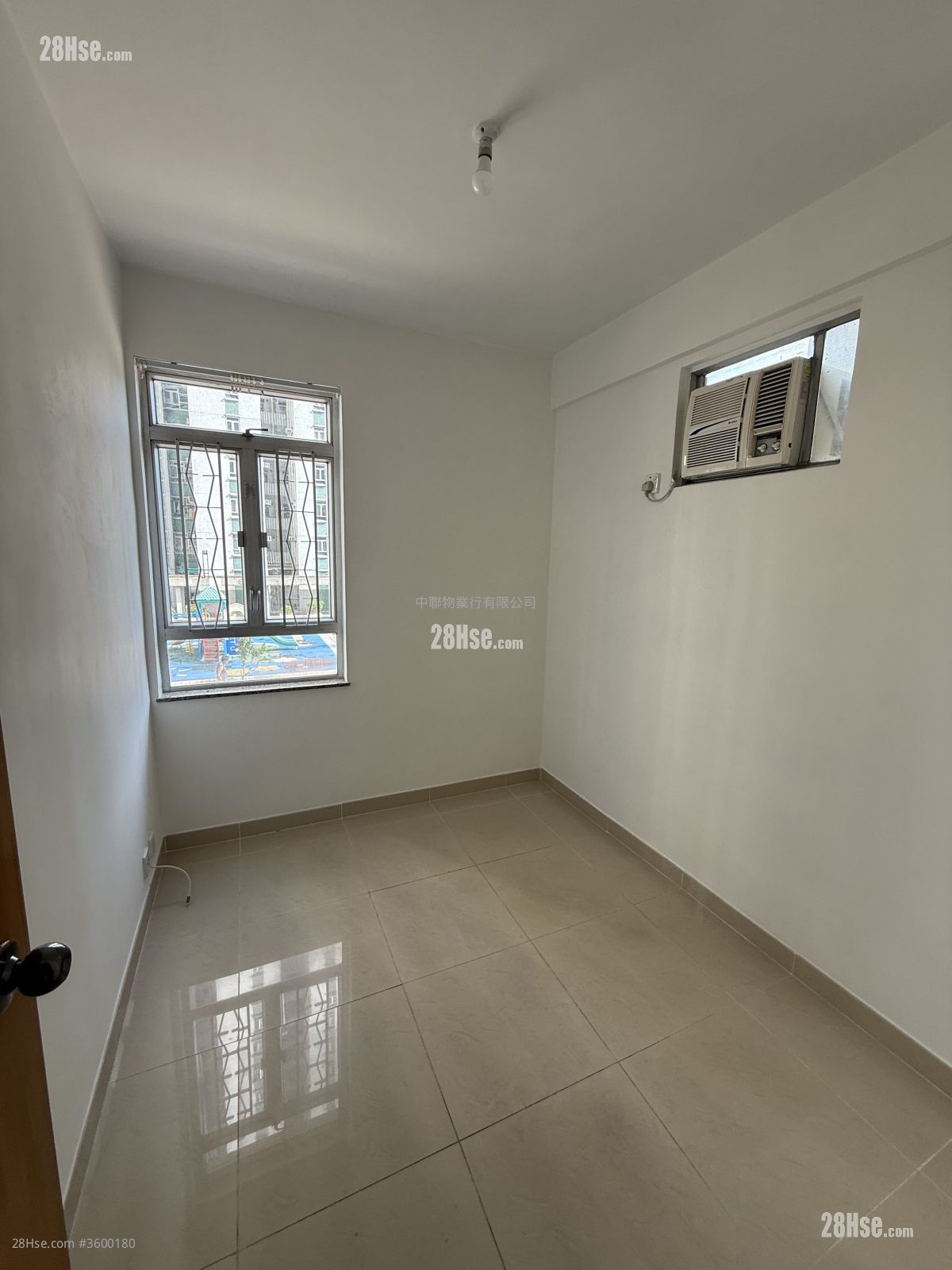 沙田第一城 售盤 327 平方呎 沙田第一城 售盤 327 平方呎