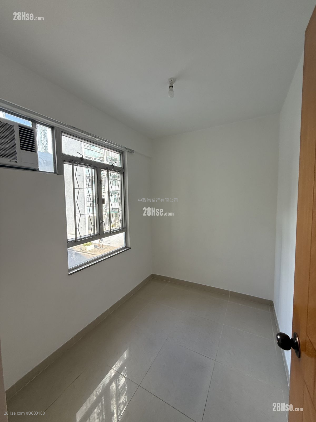 沙田第一城 售盤 327 平方呎 沙田第一城 售盤 327 平方呎