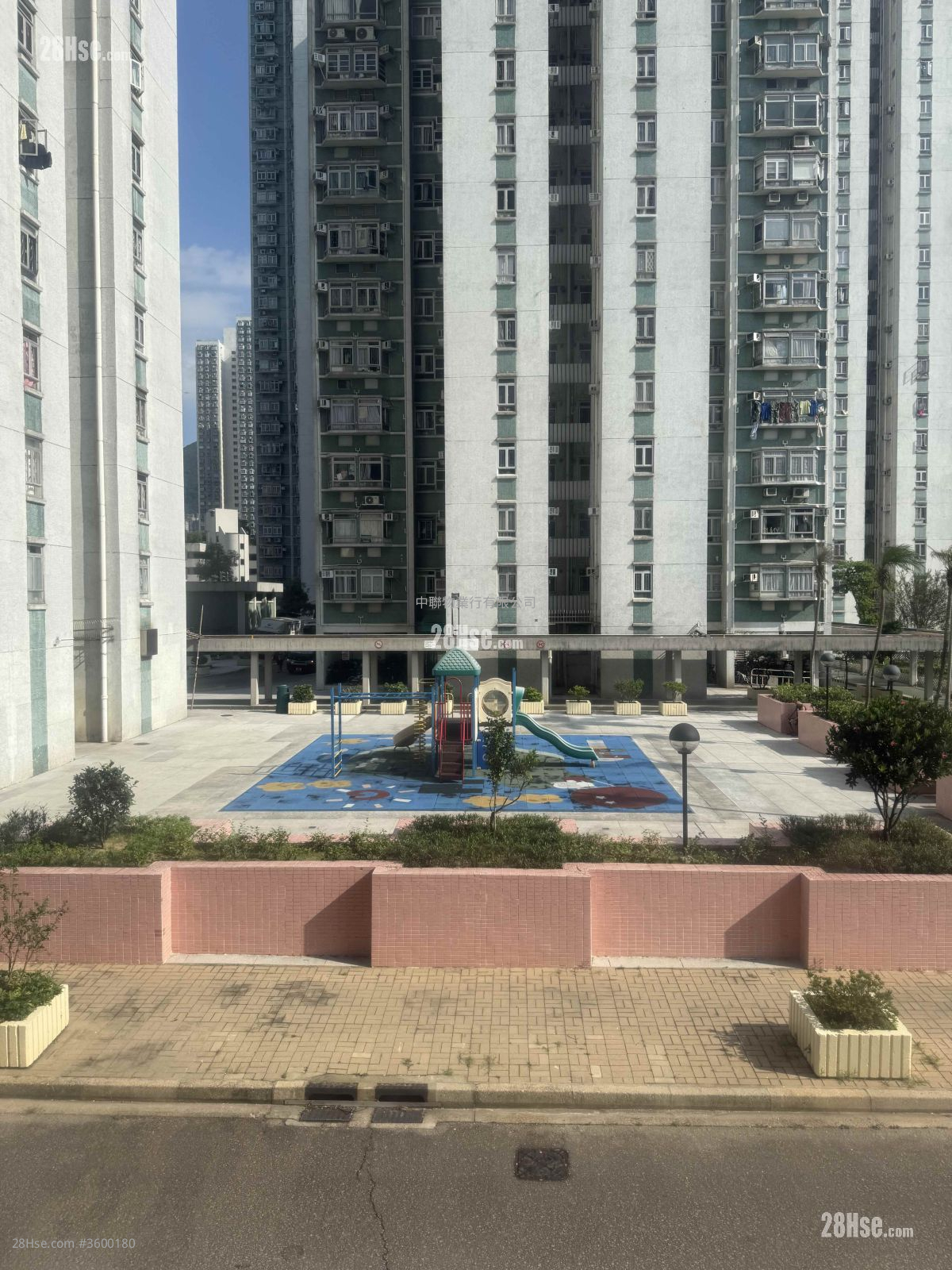 沙田第一城 售盤 327 平方呎 沙田第一城 售盤 327 平方呎