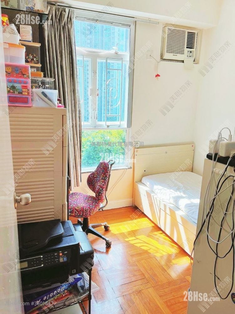 Greenpark Villa Sell 3 Bedrooms 716 ft²