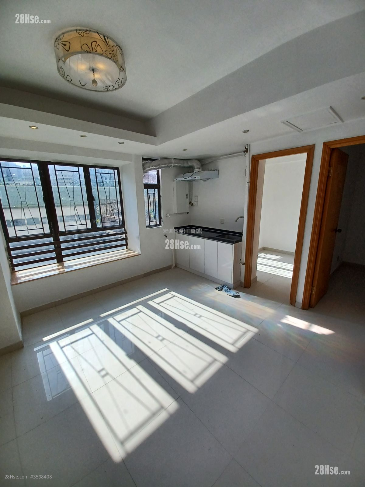 Peace Garden Rental 379 ft²