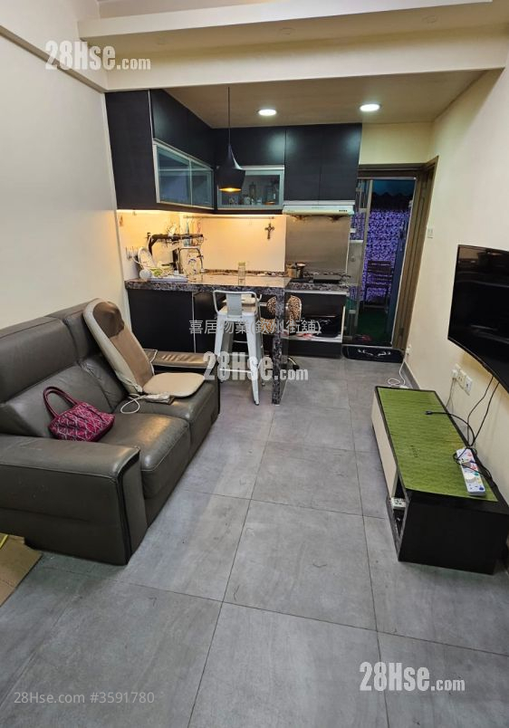 Bao Hua Building Rental 2 Bedrooms , 1 Bathroom 306 ft²