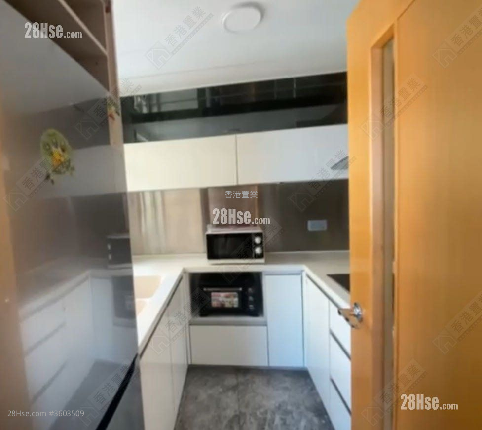 The Harbourside Rental 2 Bedrooms , 2 Bathrooms 750 ft² The Harbourside Rental 2 Bedrooms , 2 Bathrooms 750 ft²