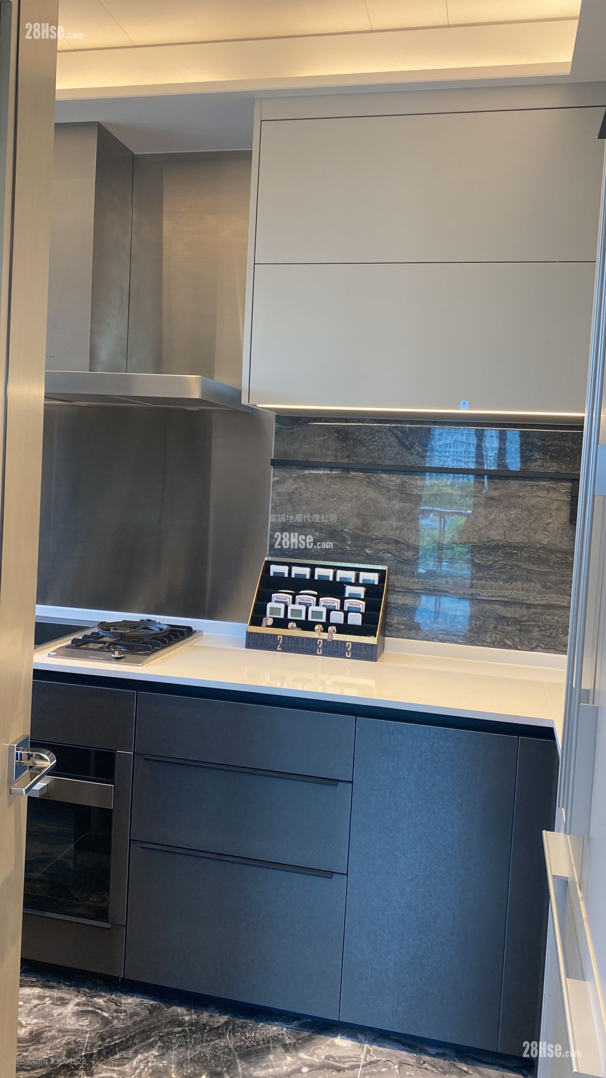 233  Prince Edward Road West Rental 4 Bedrooms , 3 Bathrooms 1,038 ft² 233  Prince Edward Road West Rental 4 Bedrooms , 3 Bathrooms 1,038 ft²