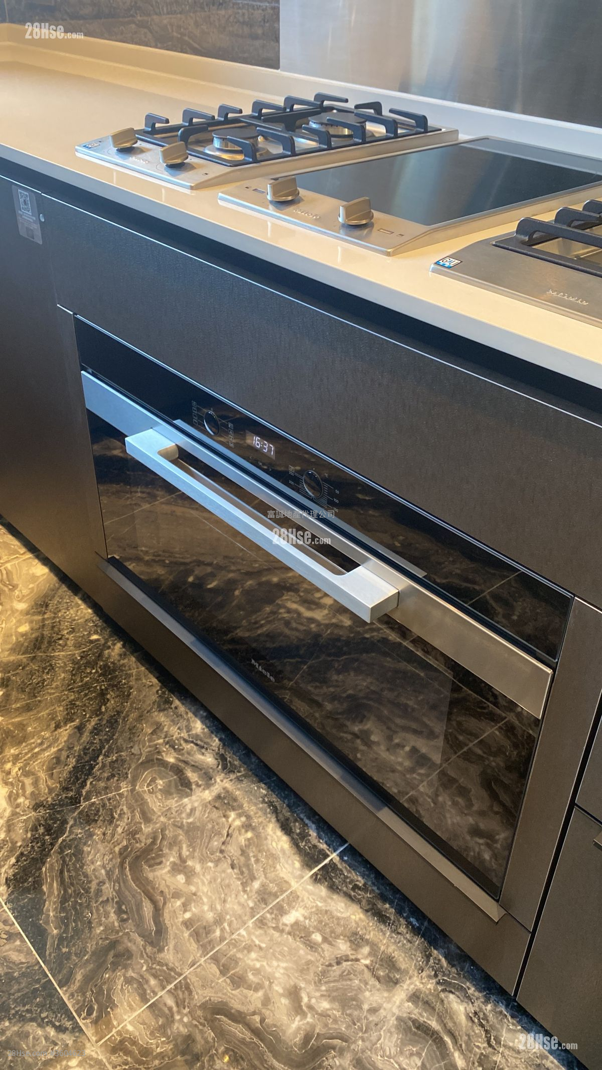 233  Prince Edward Road West Rental 4 Bedrooms , 3 Bathrooms 1,038 ft² 233  Prince Edward Road West Rental 4 Bedrooms , 3 Bathrooms 1,038 ft²