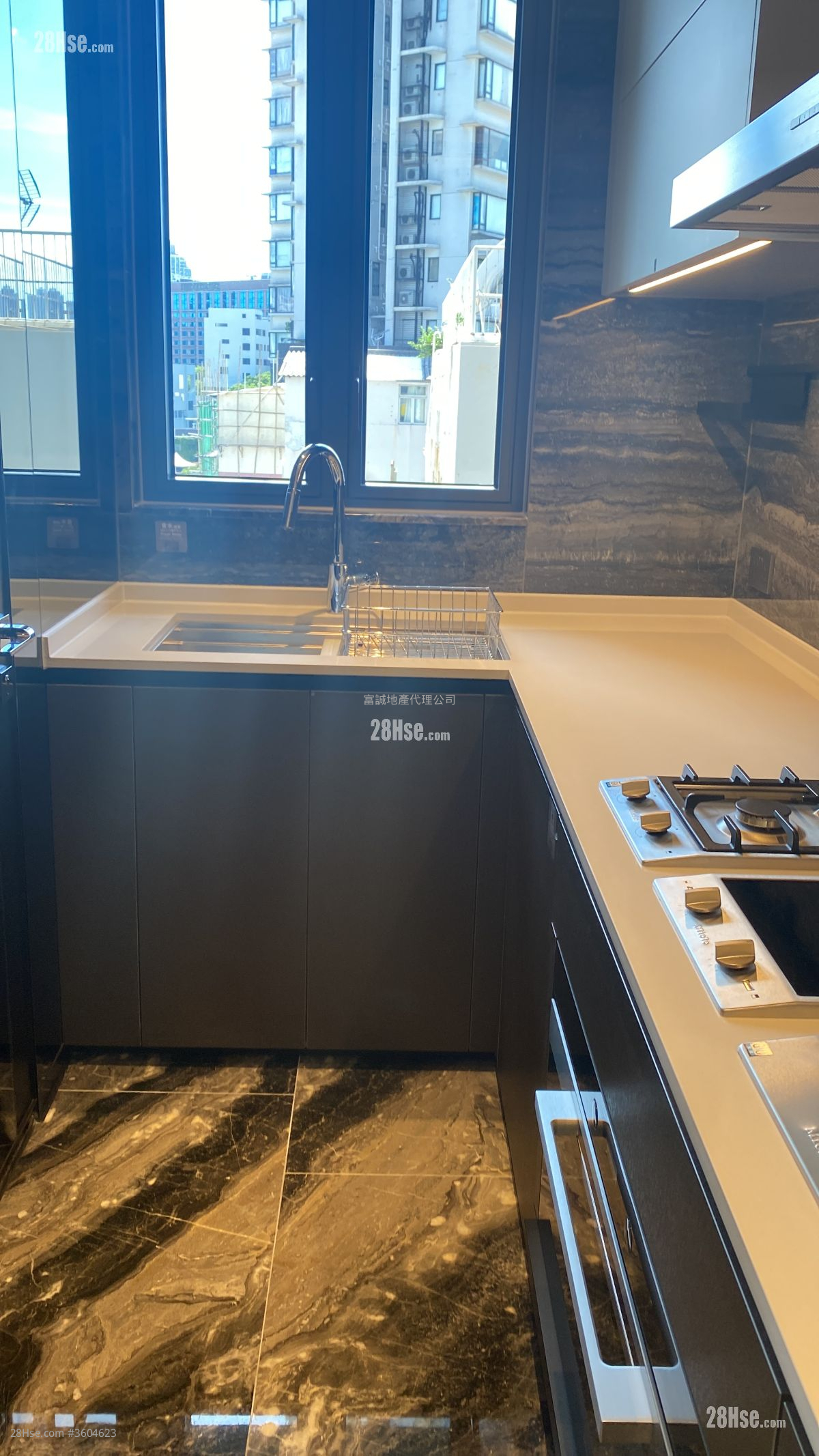 233  Prince Edward Road West Rental 4 Bedrooms , 3 Bathrooms 1,038 ft² 233  Prince Edward Road West Rental 4 Bedrooms , 3 Bathrooms 1,038 ft²