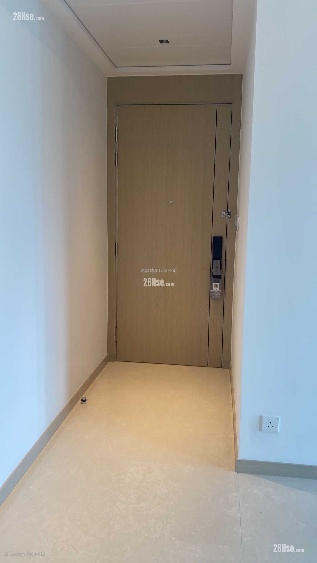 233  Prince Edward Road West Rental 4 Bedrooms , 3 Bathrooms 1,038 ft² 233  Prince Edward Road West Rental 4 Bedrooms , 3 Bathrooms 1,038 ft²