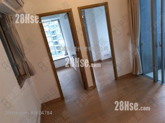 The Reach Sell 2 Bedrooms 414 ft² The Reach Sell 2 Bedrooms 414 ft²
