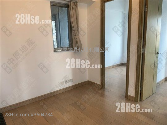 The Reach Sell 2 Bedrooms 414 ft² The Reach Sell 2 Bedrooms 414 ft²