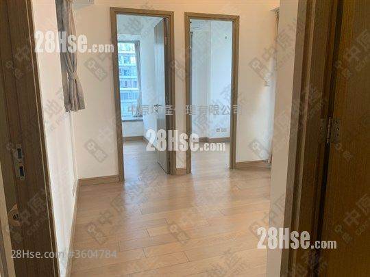 The Reach Sell 2 Bedrooms 414 ft² The Reach Sell 2 Bedrooms 414 ft²