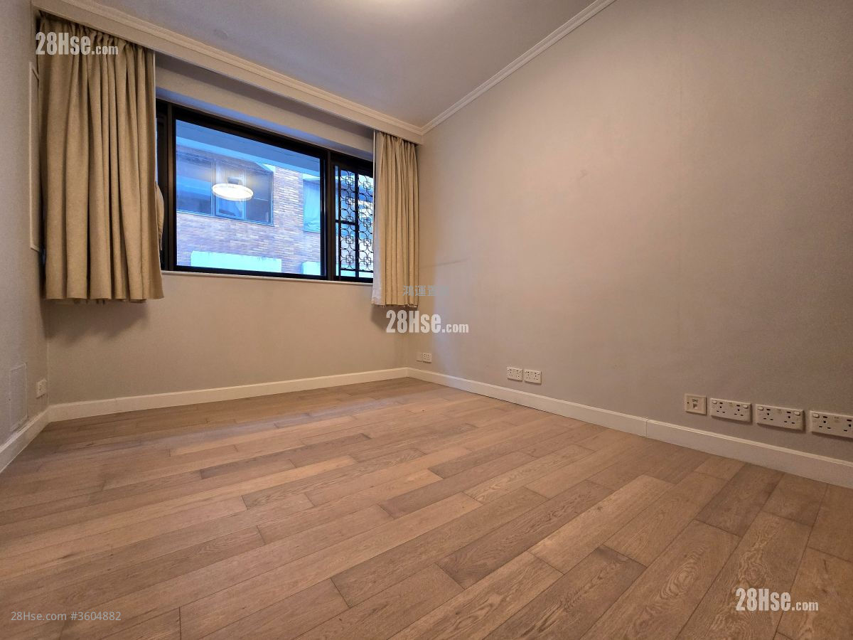 Sunderland Estate Rental 4 Bedrooms , 3 Bathrooms 1,912 ft² Sunderland Estate Rental 4 Bedrooms , 3 Bathrooms 1,912 ft²