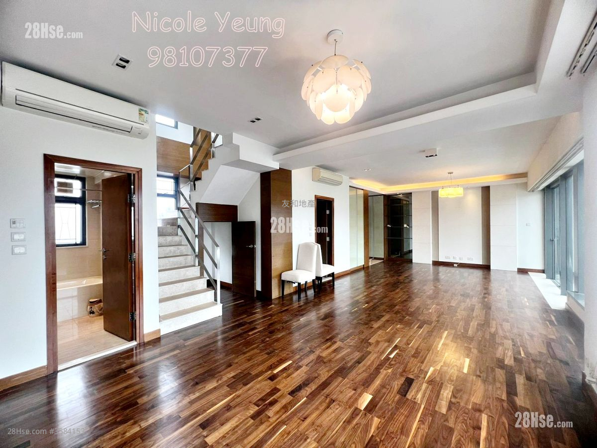 The Ultimate Rental 4 Bedrooms , 3 Bathrooms 1,860 ft²