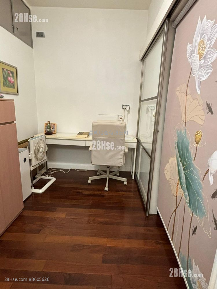 Pak Lee Building Rental 3 Bedrooms , 1 Bathroom 681 ft² Pak Lee Building Rental 3 Bedrooms , 1 Bathroom 681 ft²