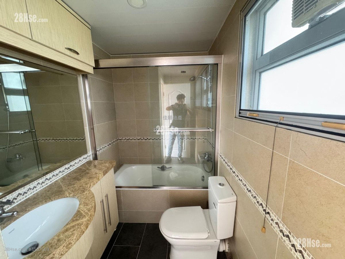 Village Rental 2 Bedrooms , 1 Bathroom Village Rental 2 Bedrooms , 1 Bathroom