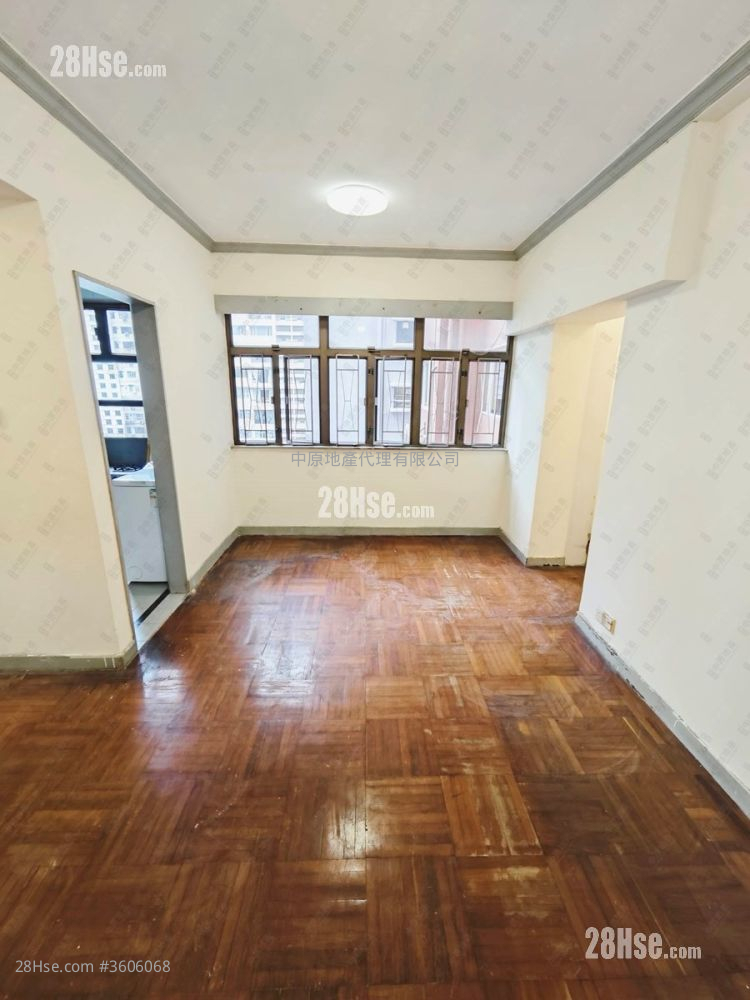 Waterloo Heights Garden Sell 3 Bedrooms , 1 Bathroom 651 ft²
