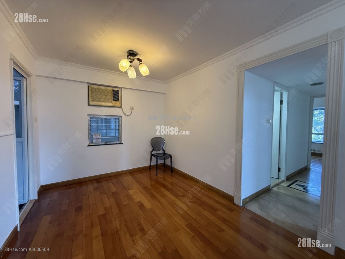 Laguna City Sell 3 Bedrooms 687 ft² Laguna City Sell 3 Bedrooms 687 ft²