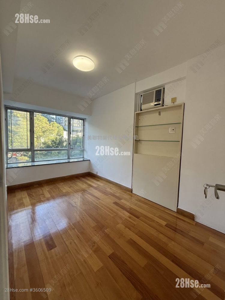Laguna City Sell 3 Bedrooms 687 ft² Laguna City Sell 3 Bedrooms 687 ft²