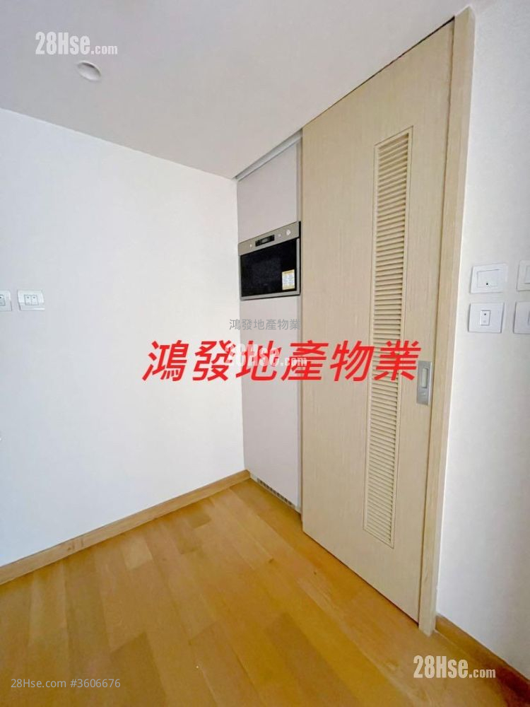 The Astro Rental Studio , 1 Bathroom 173 ft² The Astro Rental Studio , 1 Bathroom 173 ft²