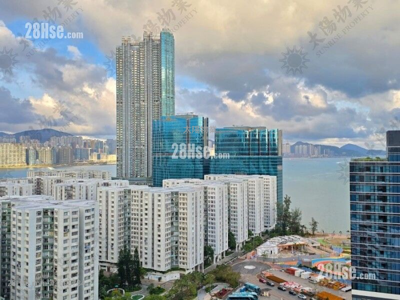 Stars By The Harbour Sell 3 Bedrooms 728 ft² Stars By The Harbour Sell 3 Bedrooms 728 ft²