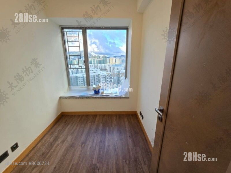 Stars By The Harbour Sell 3 Bedrooms 728 ft² Stars By The Harbour Sell 3 Bedrooms 728 ft²
