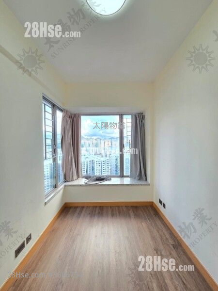 Stars By The Harbour Sell 3 Bedrooms 728 ft² Stars By The Harbour Sell 3 Bedrooms 728 ft²