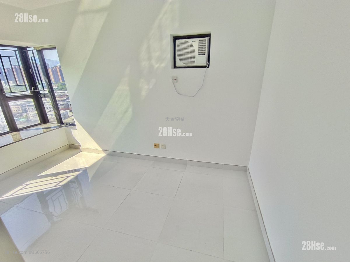 The Sherwood Sell 3 Bedrooms 568 ft² The Sherwood Sell 3 Bedrooms 568 ft²